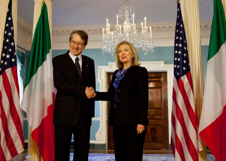 Secretary of State Hillary Rodham Clinton meets with Italian Foreign Minister  Giulio Terzi di Sant'Angata (2012)